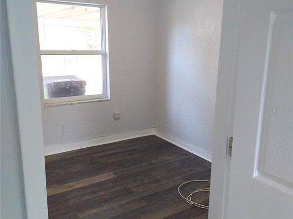 saint-petersburg-florida-46966603 picture