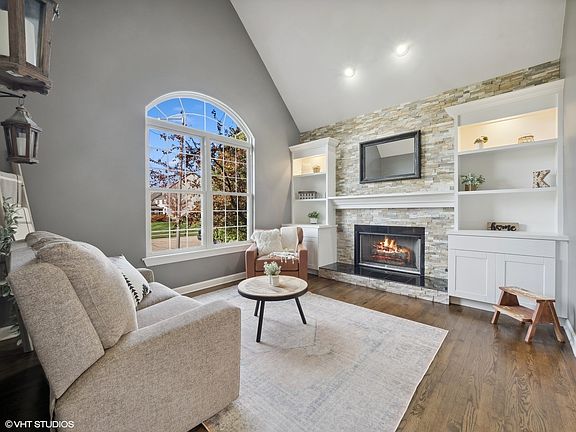 5th image of 5226 Greenshire Cir