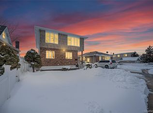 60 Saint Johns Ave, Valley Stream, NY 11580