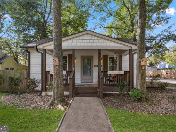 510 Lake Dr, Hapeville, GA 30354