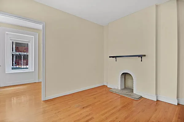 Rented by Compass | media 6