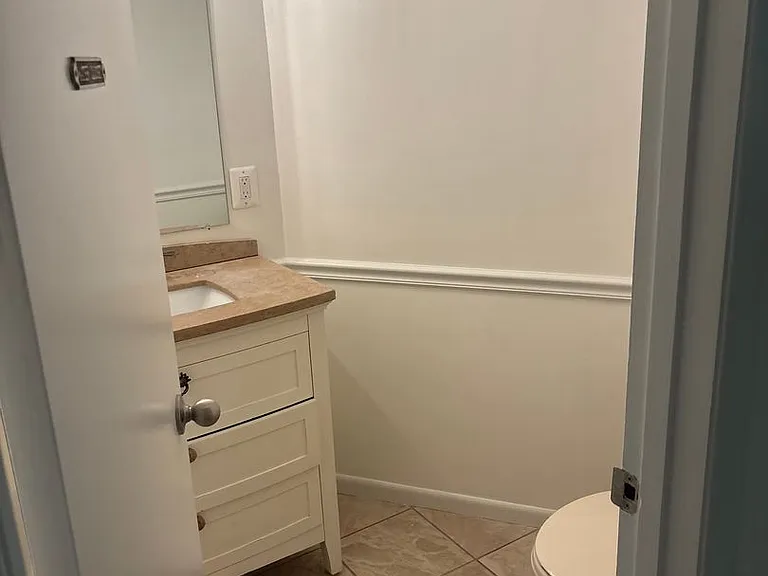 2729 Poplar Ln — Photo 8