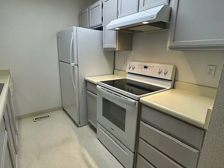 1822 Bellevue Loop — Photo 12