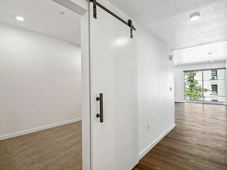 Unit A4: Barn Door