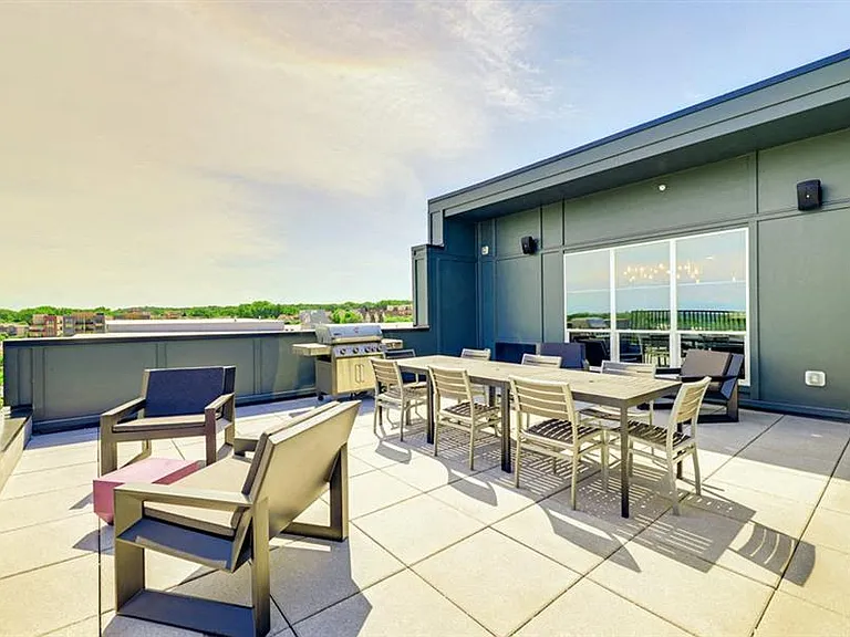 Maven Apartments — Photo 34