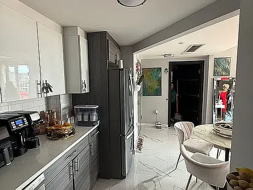 4 E Apt 4e Woodside #4E Photo 1