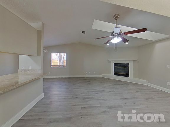 3rd image of 8127 Creedmoor Dr