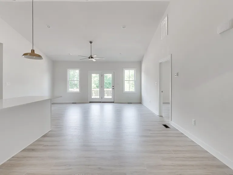 1393 Broad Street Rd — Photo 3