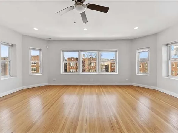 7515 S Essex Ave APT 1, Chicago, IL 60649