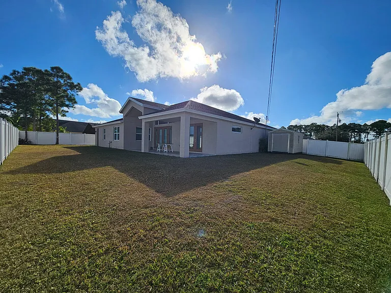 5768 NW Zenith Dr — Photo 20