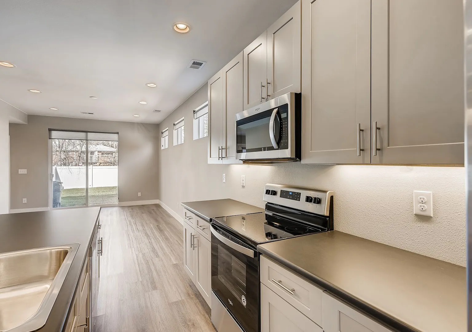 Beautiful 3-Bedroom Duplex Available in West Denver — Photo 3