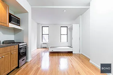 Rented by Bond New York