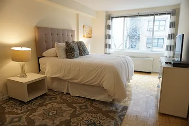 Rented by Manhattan Apartment Organization