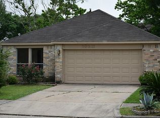 10611 Odyssey Ct, Houston, TX 77099