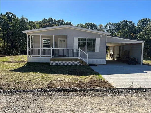 236 Sunnyhill Dr, Valencia, PA 16059