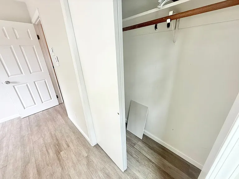 1820 Parkview Ave — Photo 33