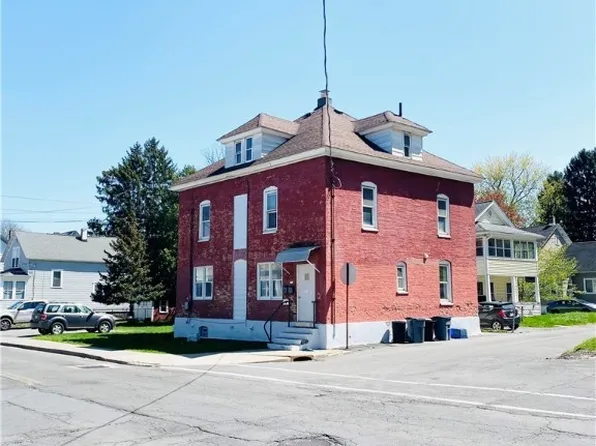 117 Woods Rd, Syracuse, NY 13209