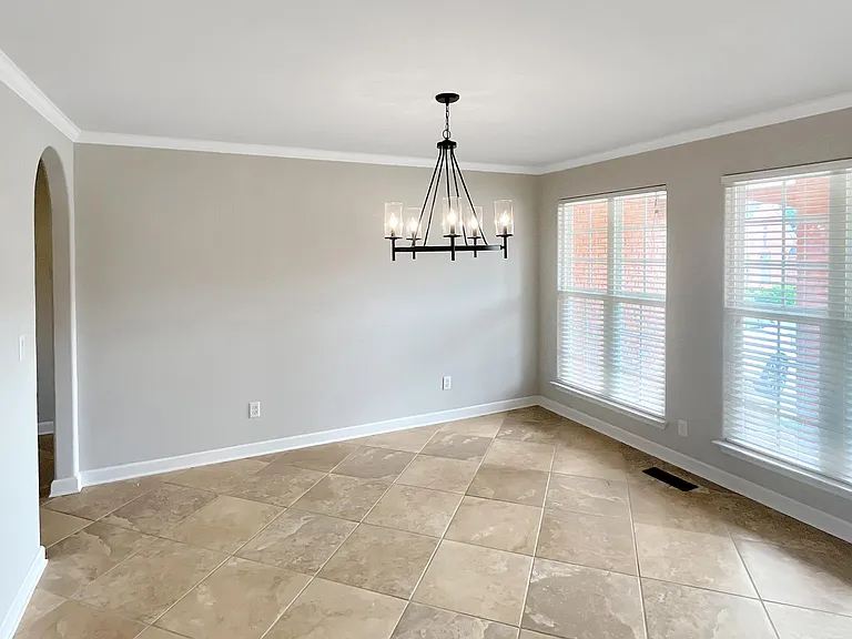 8270 Double Eagle Ct — Photo 6
