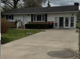 602 W Benton St, Advance, MO 63730