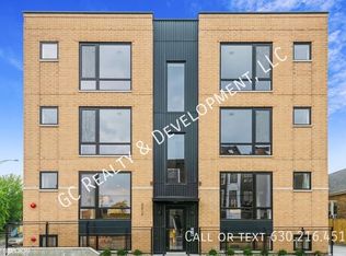 3202 N Kildare Ave #3S, Chicago, IL 60641