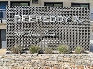 700 1/2 Hearn St #102, Austin, TX 78703