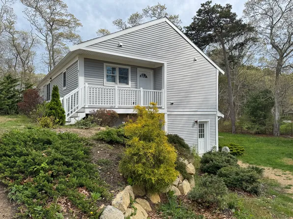 39 Ferro Way, Tisbury, MA 02568