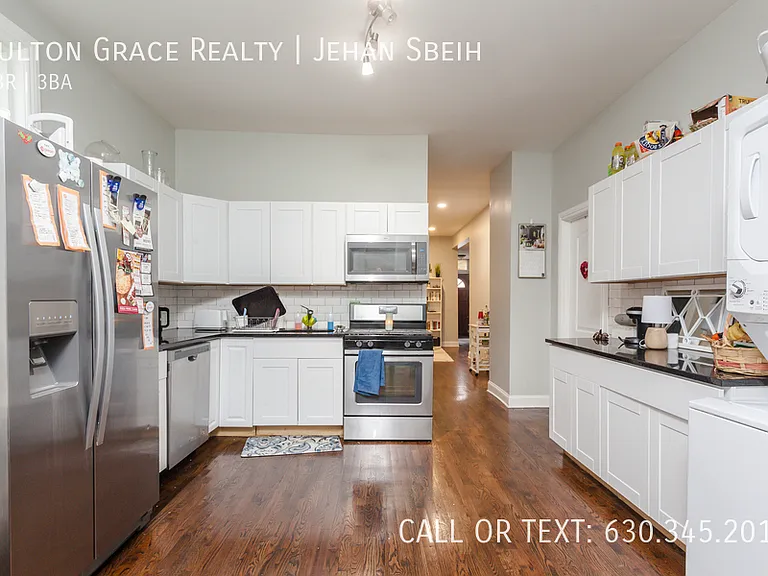 2733 N Sheffield Ave #2F — Photo 6
