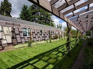 6842 NE Going St, Portland, OR 97218