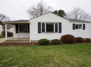 270 Hopewell Dr, Struthers, OH
