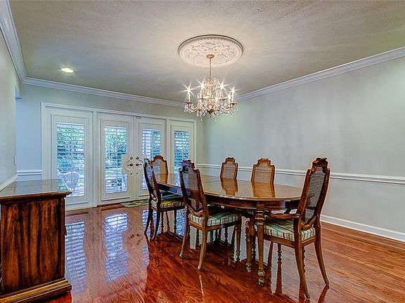 5th image of 13511 Greentree Dr