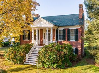 540 Harrison St, Scottsville, VA 24590