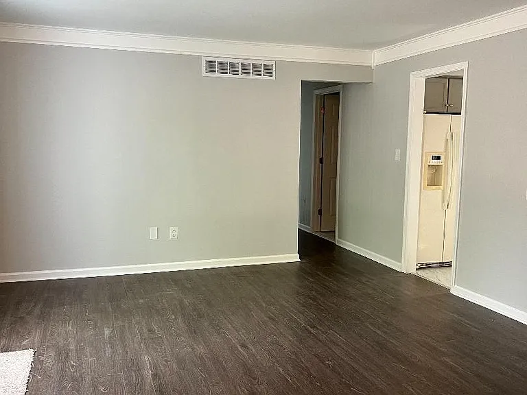 Briarwood Dr — Photo 9
