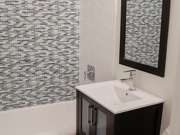 5th image of 10460 Queens Blvd APT 8U