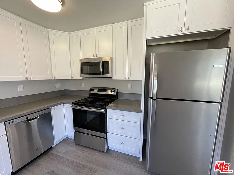 1830 Federal Ave — Photo 5