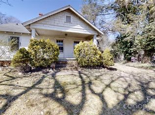 1628 Tunnel Rd, Asheville, NC 28805