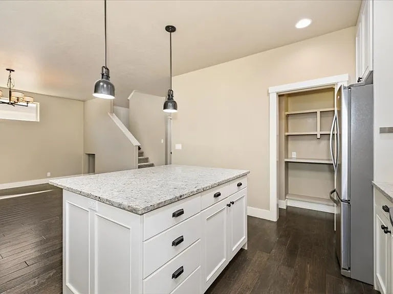 1250 W Laughton Dr — Photo 16