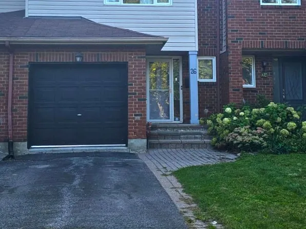 26 Furlong Cres, Ottawa, ON K2M 2J1