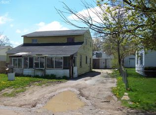 1136 Wisner St, Mount Morris, MI 48458