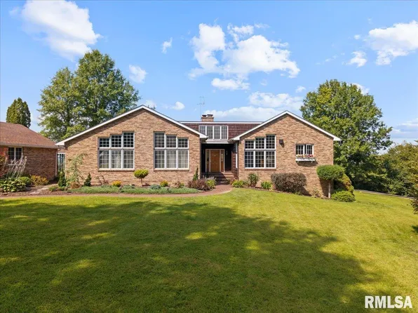 15625 80th Ave W, Taylor Ridge, IL 61284