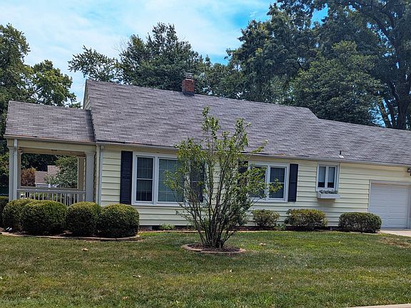 2nd image of 4515 W 62nd St
