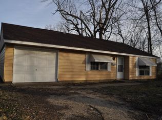1011 Camaro Dr, Danville, IL 61832