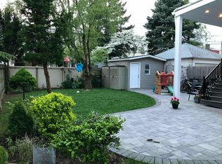 7324 72nd St, Ridgewood, NY 11385