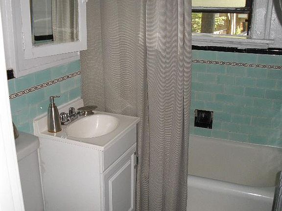 4th image of 327 N Taylor Ave APT 105