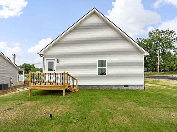 5th image of 929 Wilkie St N Lot 1