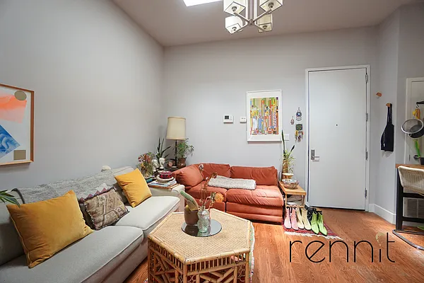Rented by Rennit Inc. | media 31