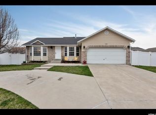 7442 S Hollow Moor Cv, West Jordan, UT 84084