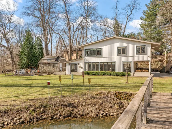 601 S Calumet Rd, Chesterton, IN 46304