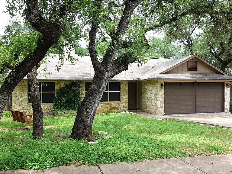7014 Riverton Dr — Photo 1