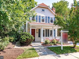 32 E Linden St, Alexandria, VA 22301