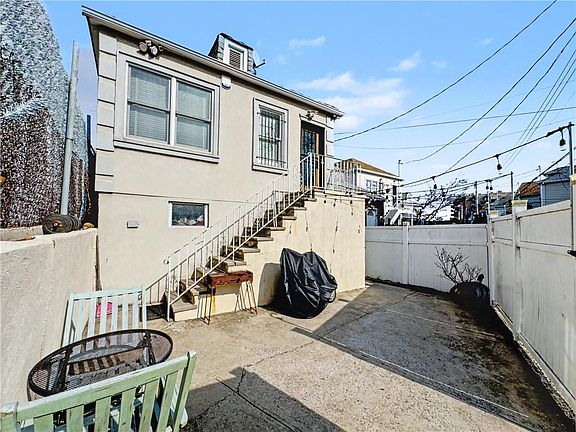5th image of 15A Lake Ave